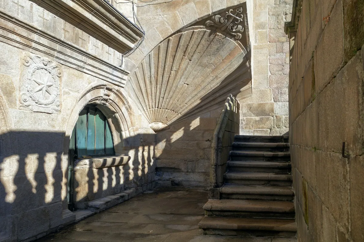 Sculpted exterior passage at the Santiago de Compostela cathedral